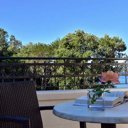 Villa Beautiful With Swimming Pool And Sea View