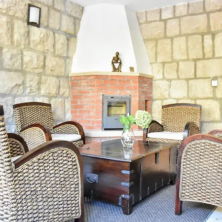 Beautiful With Swimming Pool And Sea View Villa *